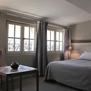 Hotel De L'amphithéâtre, Arles