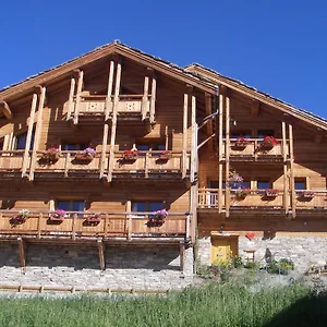 Bed & Breakfast Chalet Le Pot De Miel, Montgenevre